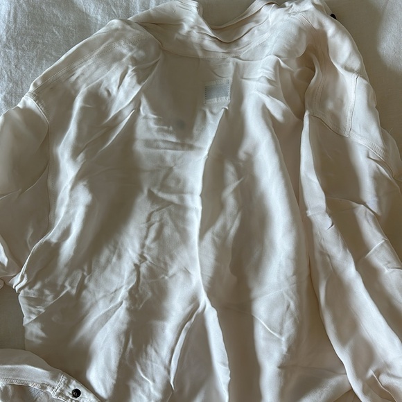 Beautiful vintage Moschino Jeans Button Down Blouse - Picture 11 of 13